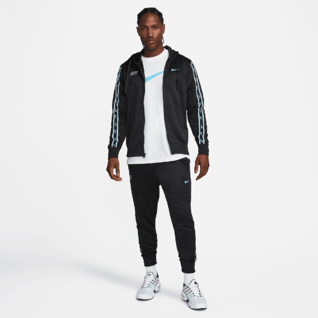 nike repeat full zip hoodie