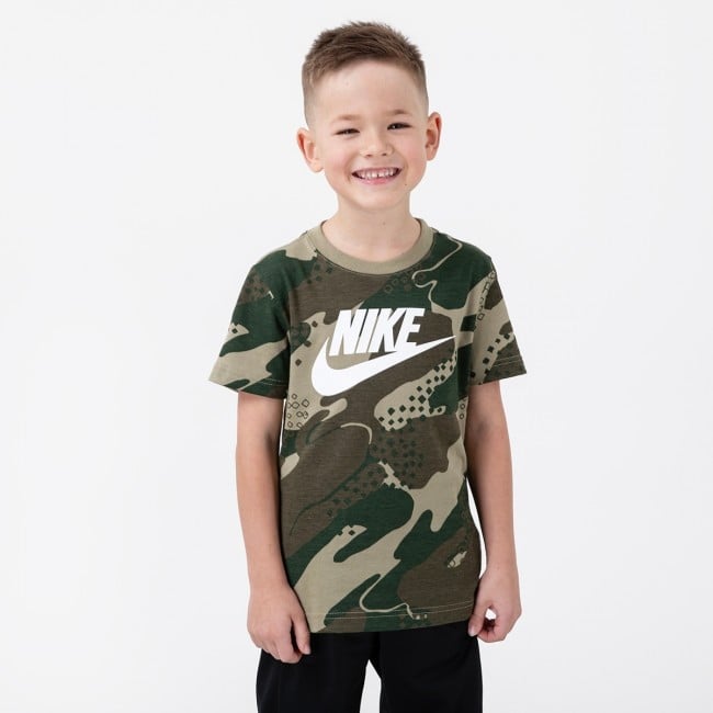 Boys nike camo on sale shirt