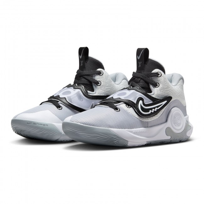 Black basketball top trainers