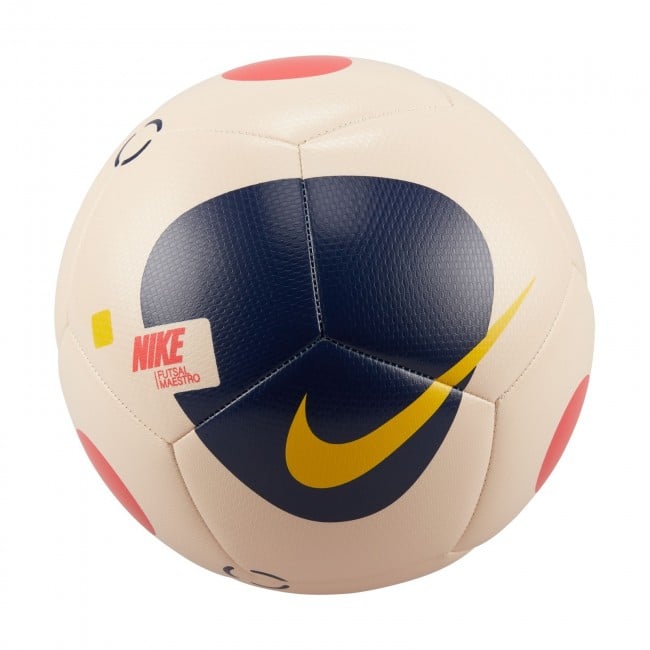 Nike total 90 omni online