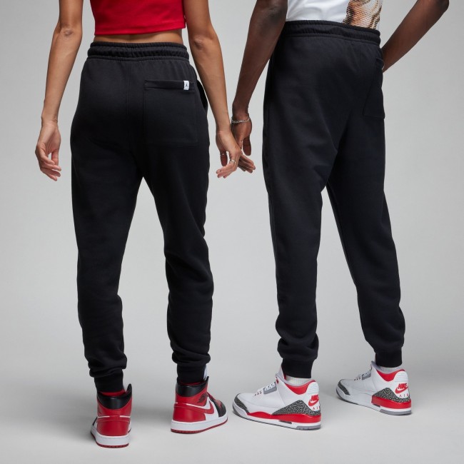 Jordan Essential Holiday Men's Fleece Pants.