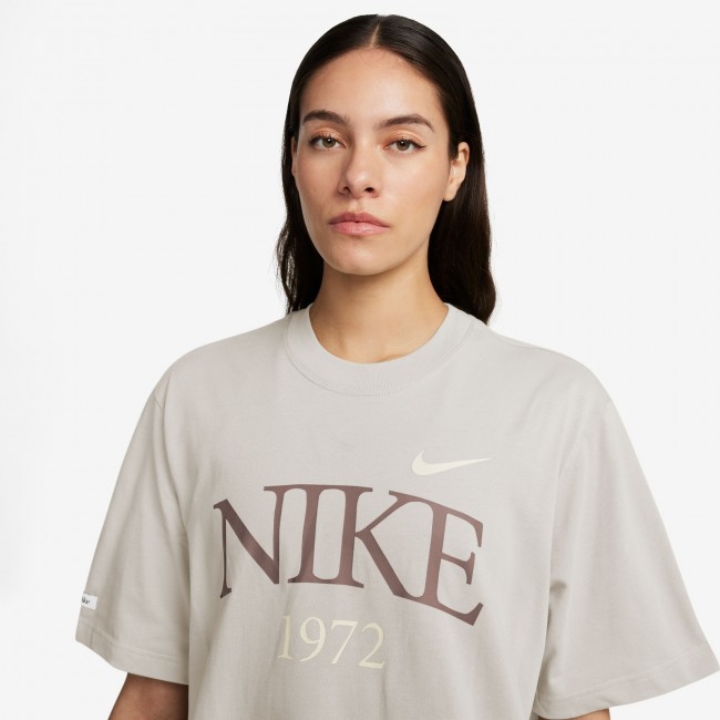 Nike outlet discount t shirts