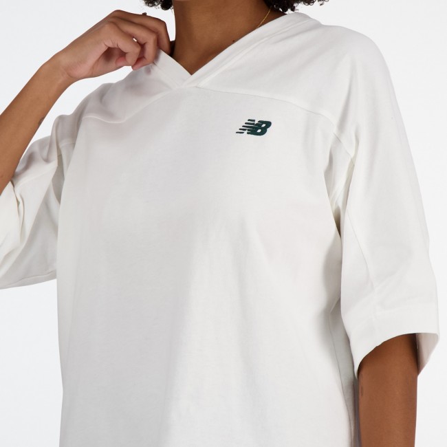 New balance women s sportswear s greatest hits jersey t shirt Tops and shirts Sportland Outlet