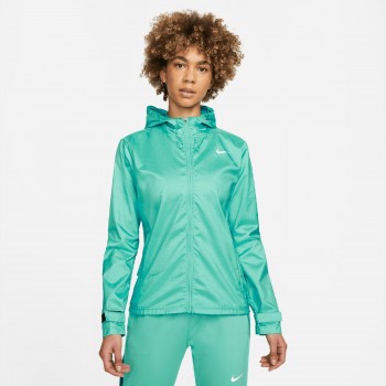 Shop Nike Jackets, Parkas and Vests with discounts in Sportland